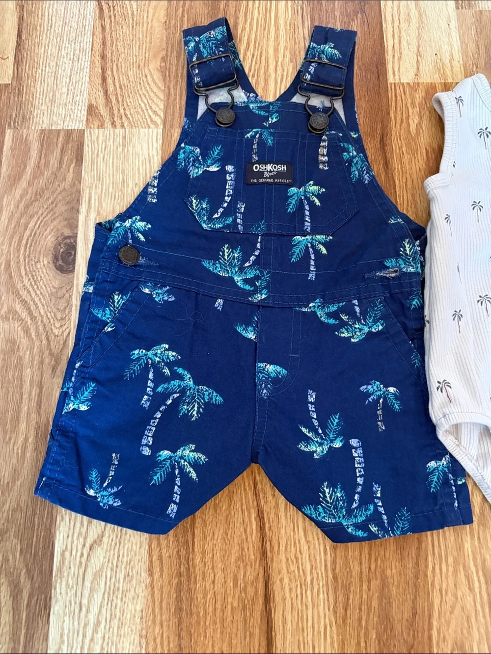 6-9 month bundle osh kosh, petit Lem first, volcom bundle